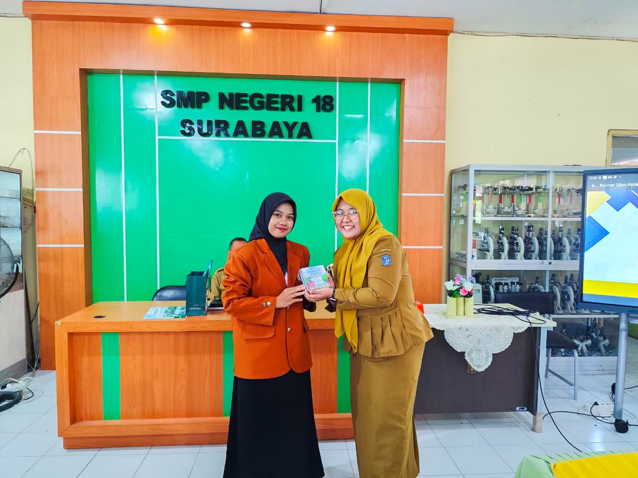 Penyerahan media